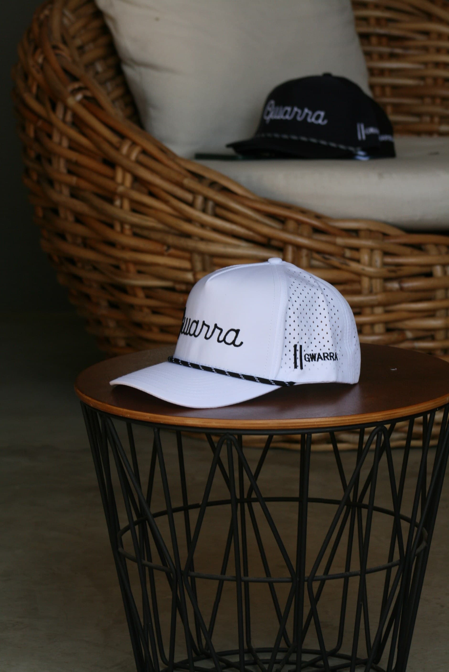 OG Gwarra Rope Cap · White — On the course 2